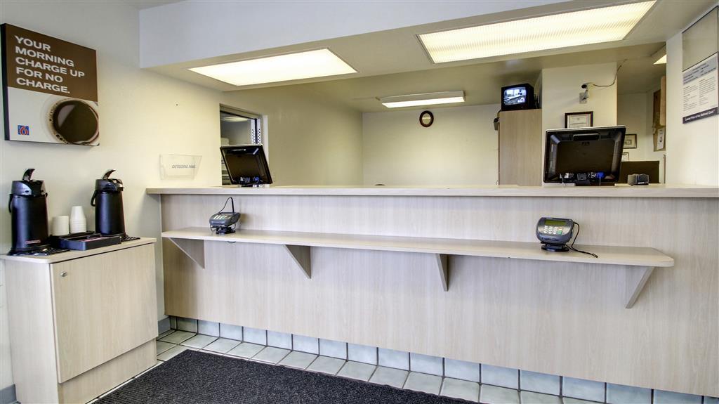 Motel 6 Manhattan Kansas İç mekan fotoğraf
