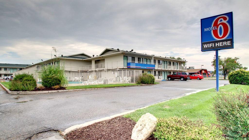 Motel 6 Manhattan Kansas Dış mekan fotoğraf